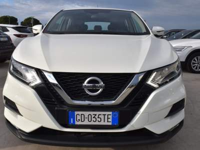 Nissan Qashqai 1.5 dCi 115 CV Business Bianco usata San Vito dei Normanni