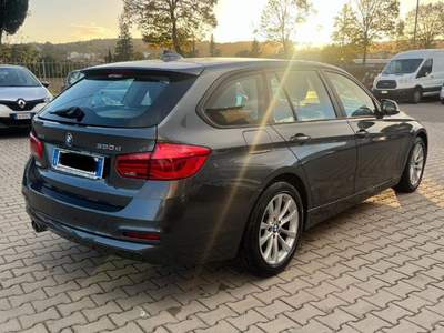 BMW Serie 3 320d d xDrive Touring Bus. Advantage aut. IVA ESPOSTA Grigio usata Monte San Savino