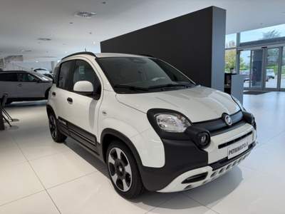 Fiat Panda 1.0 FireFly S&S Hybrid Pandina 5 Posti Km.0 Bianco usata Massanzago