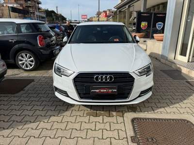 Audi A3 SPB 1.6 TDI S tronic Sport Bianco usata Roma