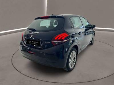 Peugeot 208 1° serie - BlueHDi 100 S&S 5 porte Active Blu/Azzurro usata Caltanissetta