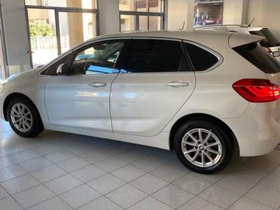 BMW Serie 2 Active Tourer 216d d Active Tourer LUXURY Bianco usata San Giorgio Jonico
