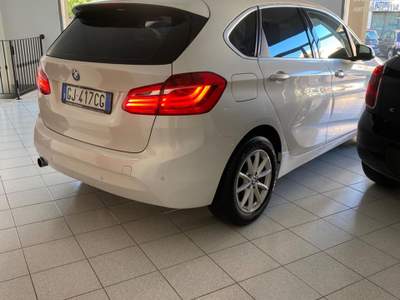 BMW Serie 2 Active Tourer 216d d Active Tourer LUXURY Bianco usata San Giorgio Jonico