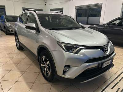 Toyota RAV4 RAV4 2.0 D-4D 2WD Lounge Argento usata Rodengo Saiano