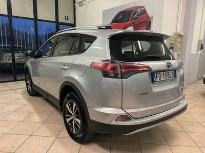 Toyota RAV4 RAV4 2.0 D-4D 2WD Lounge Argento usata Rodengo Saiano