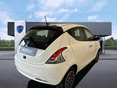 Lancia Ypsilon 1.0 FireFly 5 porte S&S Hybrid Platino Bianco usata Bologna