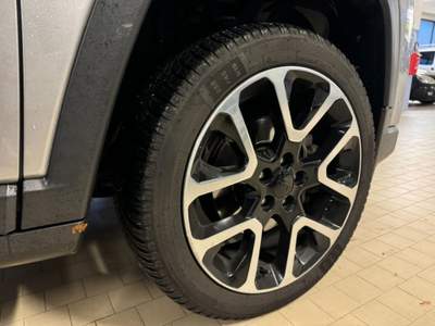 Jeep Compass 2.0 Multijet II 4WD Limited Tetto/Full Opt. Argento usata Bassano del Grappa