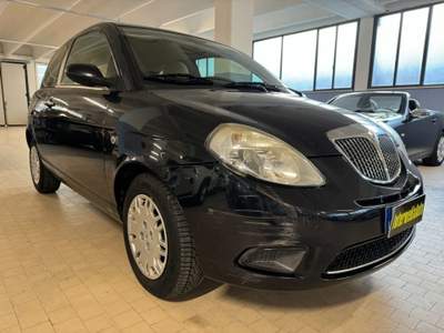 Lancia Ypsilon 1.2 16V Argento Nero usata Bassano del Grappa