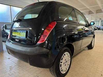 Lancia Ypsilon 1.2 16V Argento Nero usata Bassano del Grappa