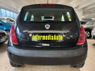 Lancia Ypsilon 1.2 16V Argento Nero usata Bassano del Grappa