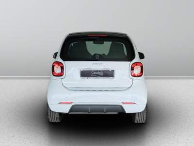 Smart ForTwo III 2015 -  1.0 Superpassion 71cv twinamic Bianco usata Mosciano Sant'Angelo