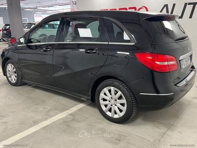 Mercedes-Benz Classe B B 180 CDI Automatic Executive Nero usata Civita Castellana