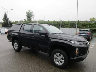 Mitsubishi L200 2.3D Double Cab 4x4 Easy Select Garanzia 24 Mesi Nero usata Piacenza
