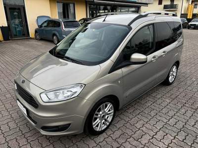 Ford Tourneo Courier SI A NEOPATENTATI Grigio usata Zugliano