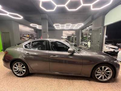 Alfa Romeo Giulia 2.2 Turbodiesel 190 CV AT8 Lusso Grigio usata Mascali