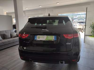 Jaguar F-Pace 2.0 D 240 CV AWD aut. Portfolio Nero usata Agrigento