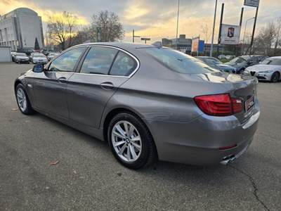 BMW Serie 5 520d d Business AUTOMATICA PERMUTE Grigio usata Parma