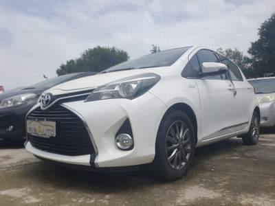 Toyota Yaris 1.0 5 porte Lounge OK NEOPATENTATO Bianco usata Savigliano
