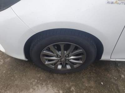 Toyota Yaris 1.0 5 porte Lounge OK NEOPATENTATO Bianco usata Savigliano