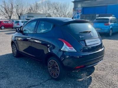 Lancia Ypsilon 1.2 69 CV 5p+NEOPATENTATI+SOLO 64000 KM Blu/Azzurro usata Roburent