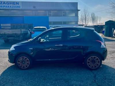 Lancia Ypsilon 1.2 69 CV 5p+NEOPATENTATI+SOLO 64000 KM Blu/Azzurro usata Roburent