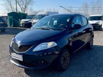 Lancia Ypsilon 1.2 69 CV 5p+NEOPATENTATI+SOLO 64000 KM Blu/Azzurro usata Roburent