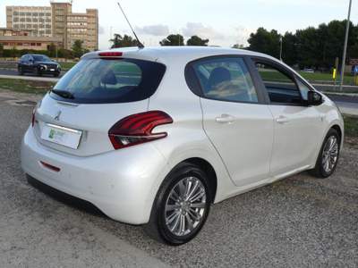 Peugeot 208 Neo Patentati - Unico Proprietario Bianco usata Ragusa