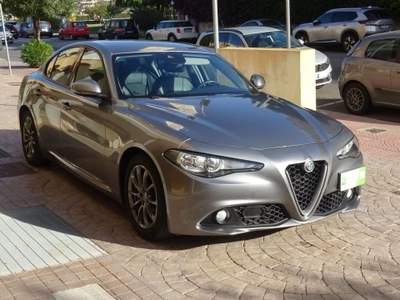 Alfa Romeo Giulia 2.2 M.JET 180 CV AT8 Grigio usata Quartu Sant'Elena