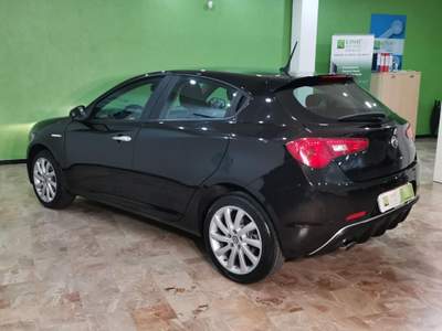 Alfa Romeo Giulietta 1.6 JTDm TCT 120 CV Business Nero usata Roseto degli Abruzzi