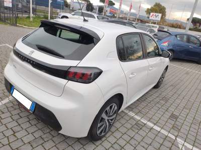 Peugeot 208 PureTech 75 Stop&Start 5 porte Active Bianco usata Ciampino