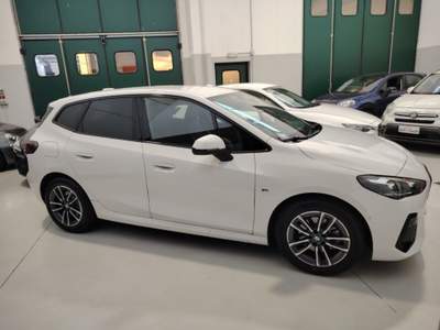 BMW Serie 2 Active Tourer 220i i 48V Active Tourer Msport PREZZO REALE Bianco usata Bareggio