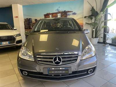 Mercedes-Benz Classe A BlueEFF. Elegance *Km. 120.000 Grigio usata Mesagne
