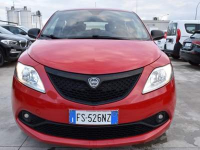 Lancia Ypsilon 1.2 69 CV 5 porte GPL Ecochic Elefantino Blu Rosso usata San Vito dei Normanni