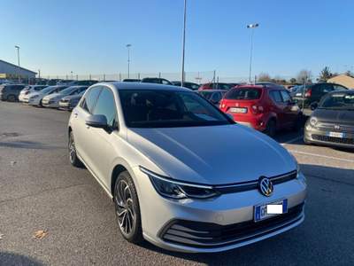 Volkswagen Golf 2.0 TDI 115 CV SCR Life x commercianti Argento usata Treviso