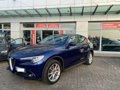 Alfa Romeo Stelvio 2.2 Turbodiesel 190 CV AT8 Q4 Business Blu/Azzurro usata Treviso