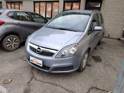 Opel Zafira 1.9 CDTI 120CV Cosmo 7 POSTI - NEOPATENTATI Argento usata Bareggio