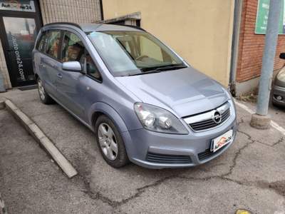 Opel Zafira 1.9 CDTI 120CV Cosmo 7 POSTI - NEOPATENTATI Argento usata Bareggio