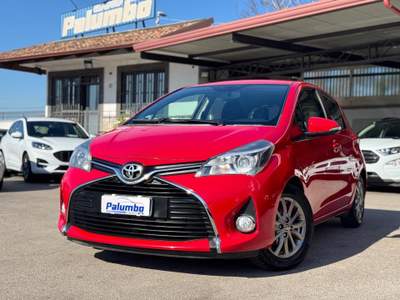 Toyota Yaris 1.0 5 porte Lounge PARI AL NUOVO Rosso usata Qualiano