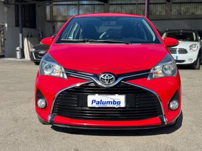 Toyota Yaris 1.0 5 porte Lounge PARI AL NUOVO Rosso usata Qualiano