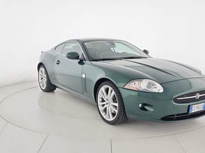 Jaguar XK XK8 4.2 V8 Coupé iscritta ASI Verde usata Reggio nell'Emilia