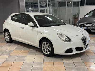 Alfa Romeo Giulietta 1.6 JTDm-2 105 CV Bianco usata Stradella