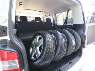 Volkswagen Transporter VW T5 2.5 Tdi 131cv 9Posti Caravelle Klima G.Train Argento usata Manerbio