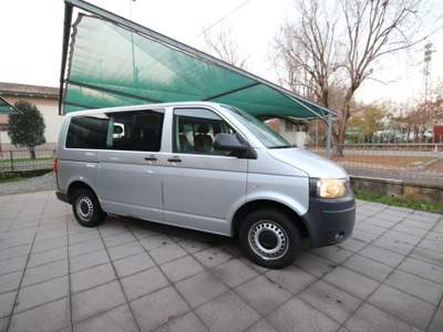 Volkswagen Transporter VW T5 2.0 TDI 110cv 7posti Euro5 Caravelle Klima Grigio usata Manerbio