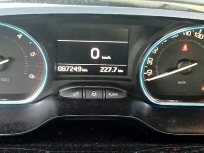 Peugeot 2008 x Nero usata Settimo Torinese