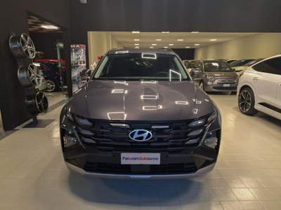 Hyundai Tucson 1.6 CRDI 48V DCT Business Km0 Nero usata TORINO