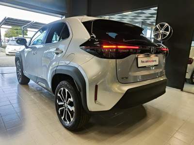 Toyota Yaris Cross 1.5 Hybrid 130 CV 5p.E-CVT Trend km0 Argento usata TORINO