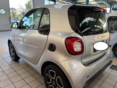 Smart ForTwo 70 1.0 Prime Argento usata Cassino