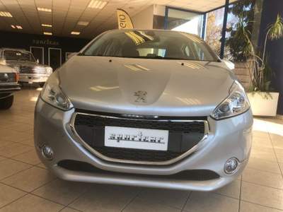 Peugeot 208 1° serie 1.2 VTi 82 CV 5 porte Allure Grigio usata Gambolò