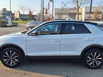 Volkswagen T-Roc 1.0 TSI 115 CV Style BMT PERMUTE Bianco usata Parma