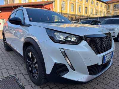 Peugeot 2008 PureTech 130 S&S EAT8 Allure Pack Bianco usata Milano